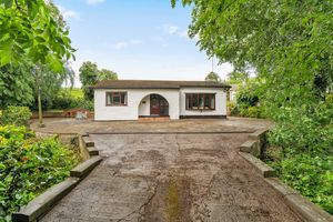 No.2 Driveway & Front- click for photo gallery